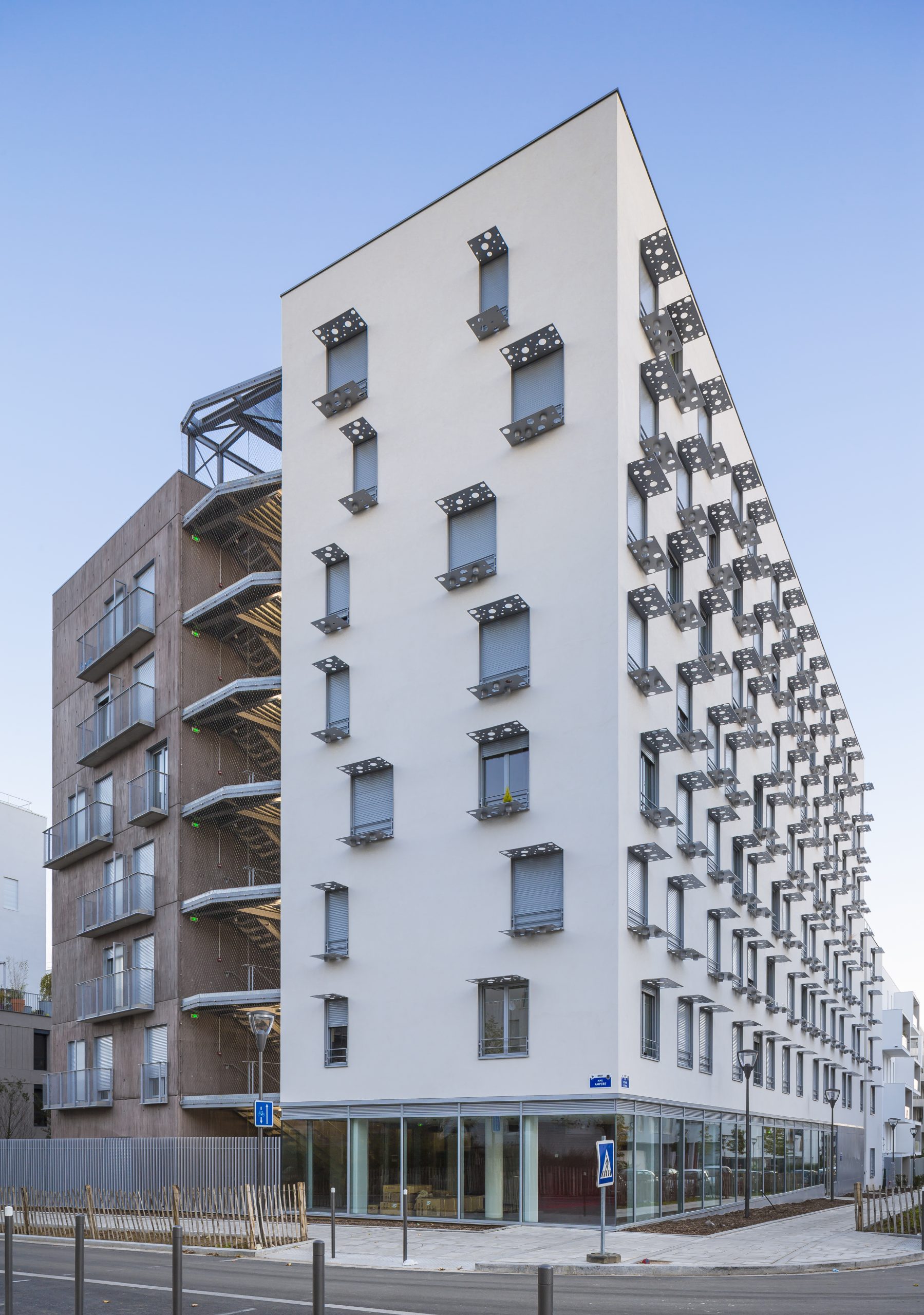 architecte: NAUD et POUX